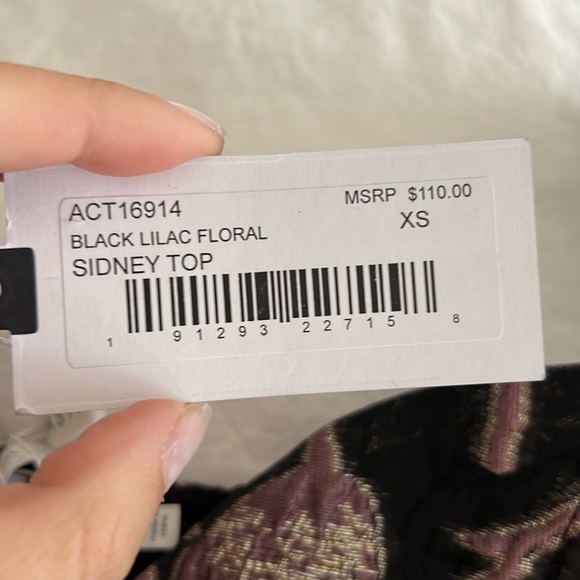 BRAND NEW with tags. Astr the label top - Picture 2 of 3